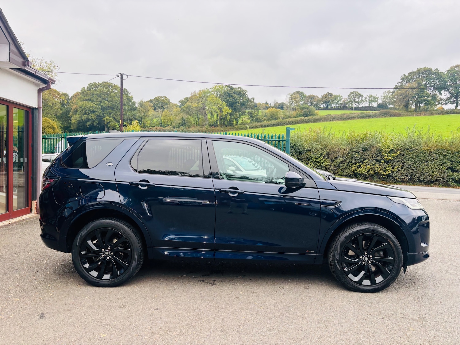 Used Land Rover Discovery Sport 2020 for sale - 76236887: Photo 10