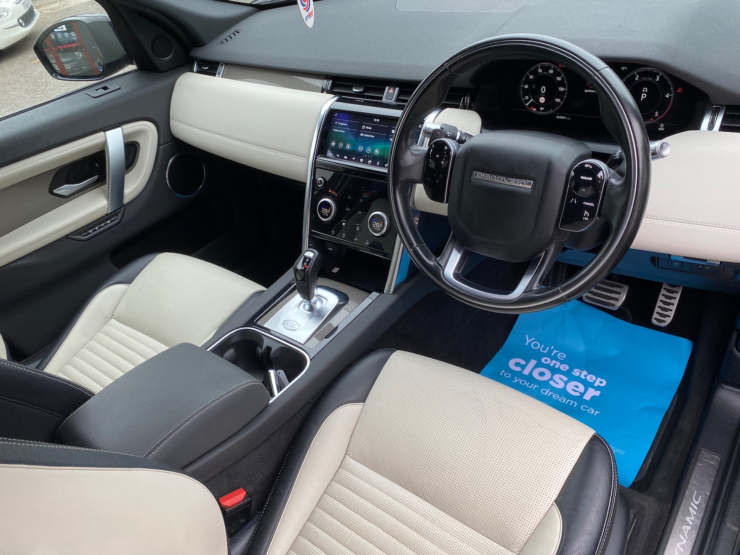 Used Land Rover Discovery Sport 2020 for sale - 76236887: Photo 15