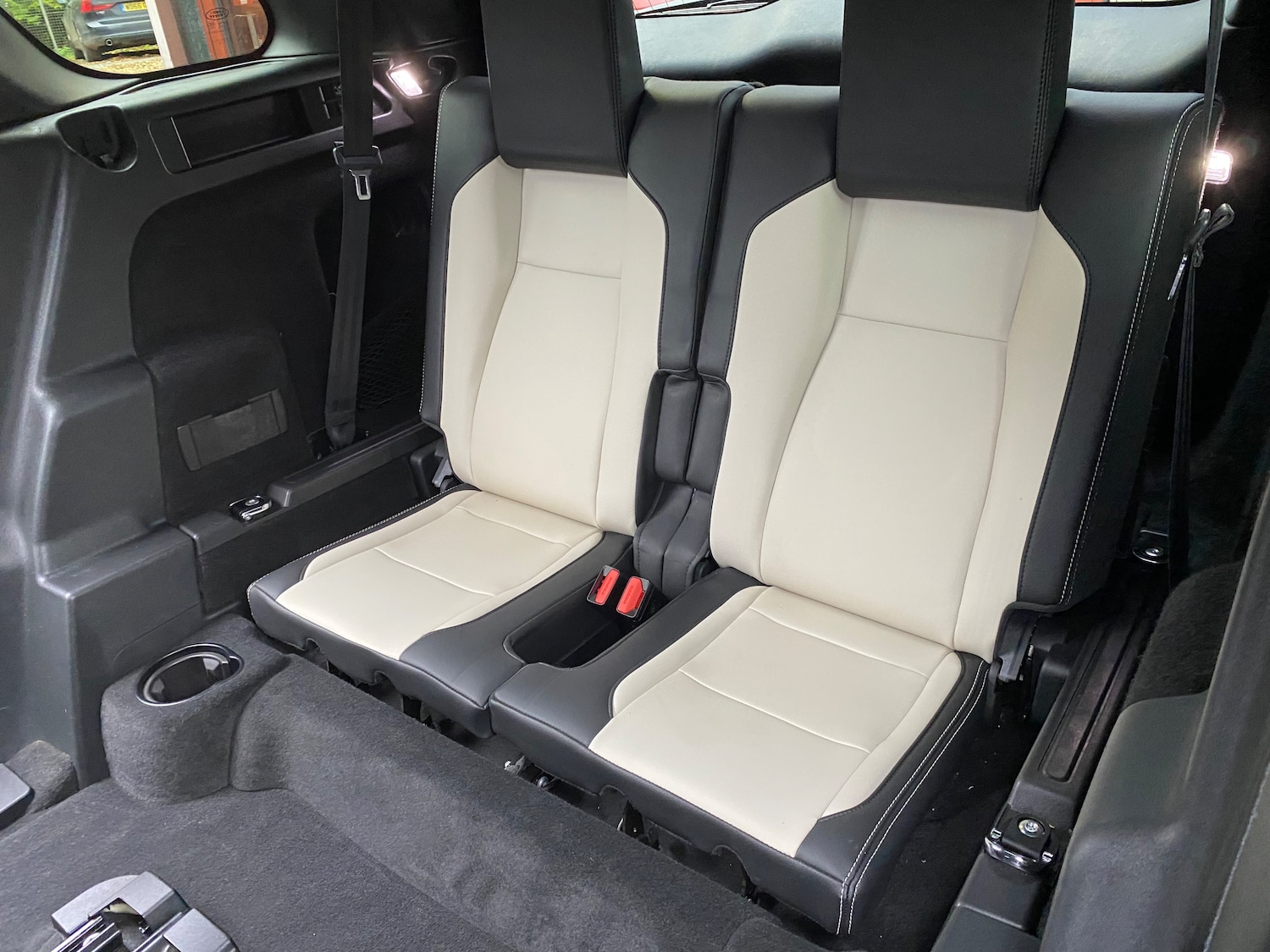 Used Land Rover Discovery Sport 2020 for sale - 76236887: Photo 33