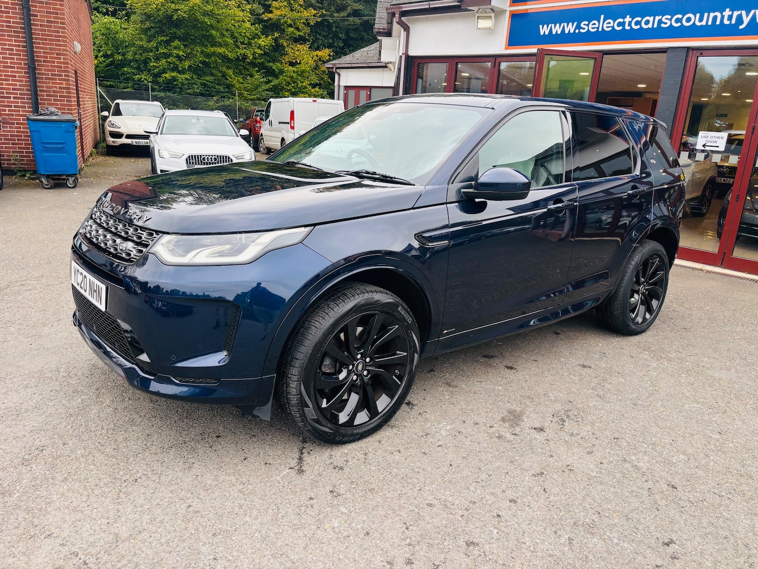 Used Land Rover Discovery Sport 2020 for sale - 76236887: Photo 4
