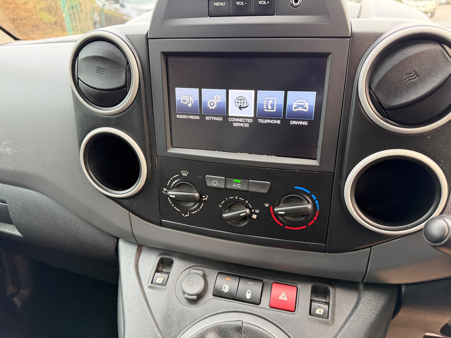 Used Peugeot Partner 2016 for sale - 76739395: Photo 17