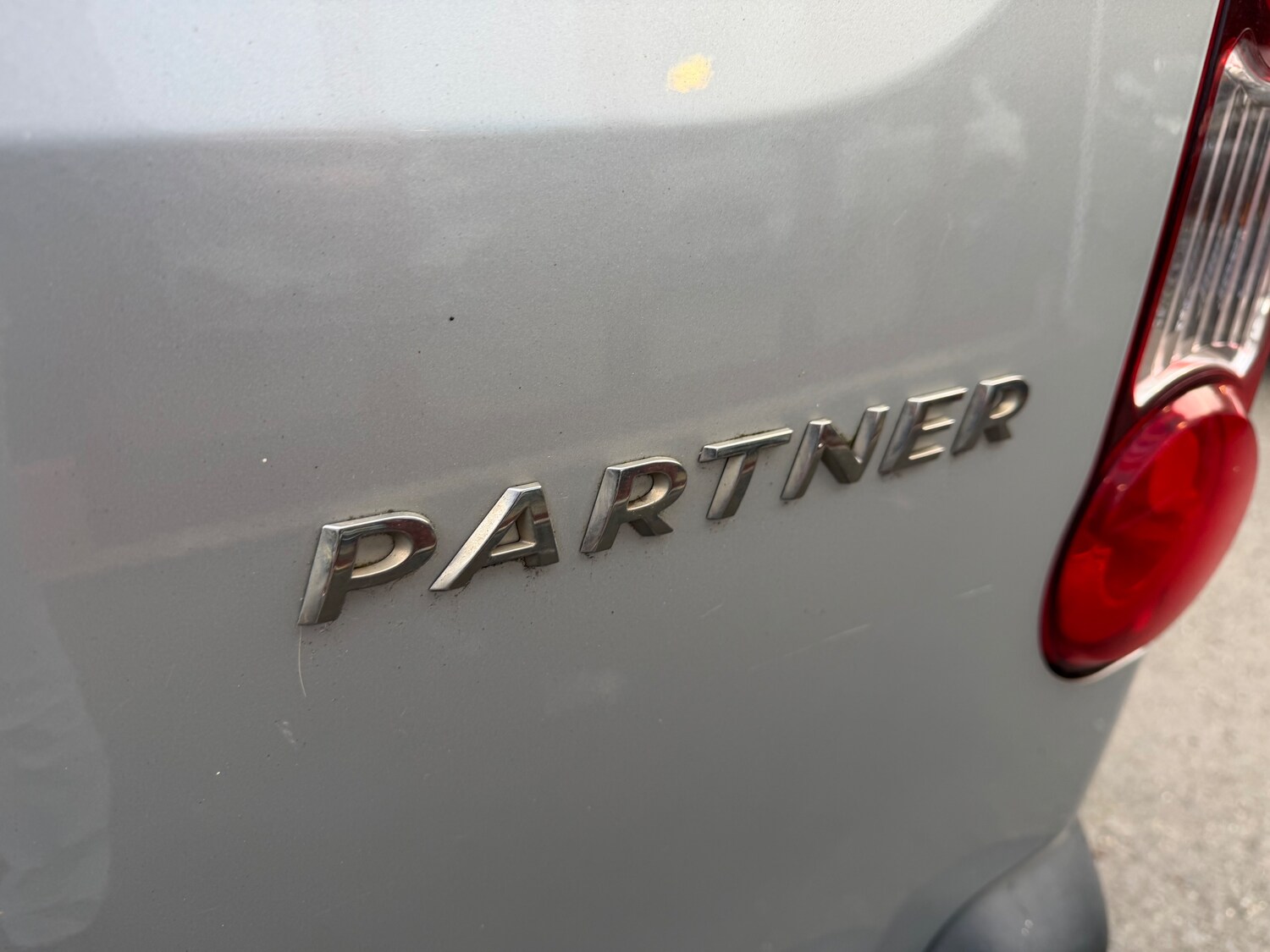 Used Peugeot Partner 2016 for sale - 76739395: Photo 21