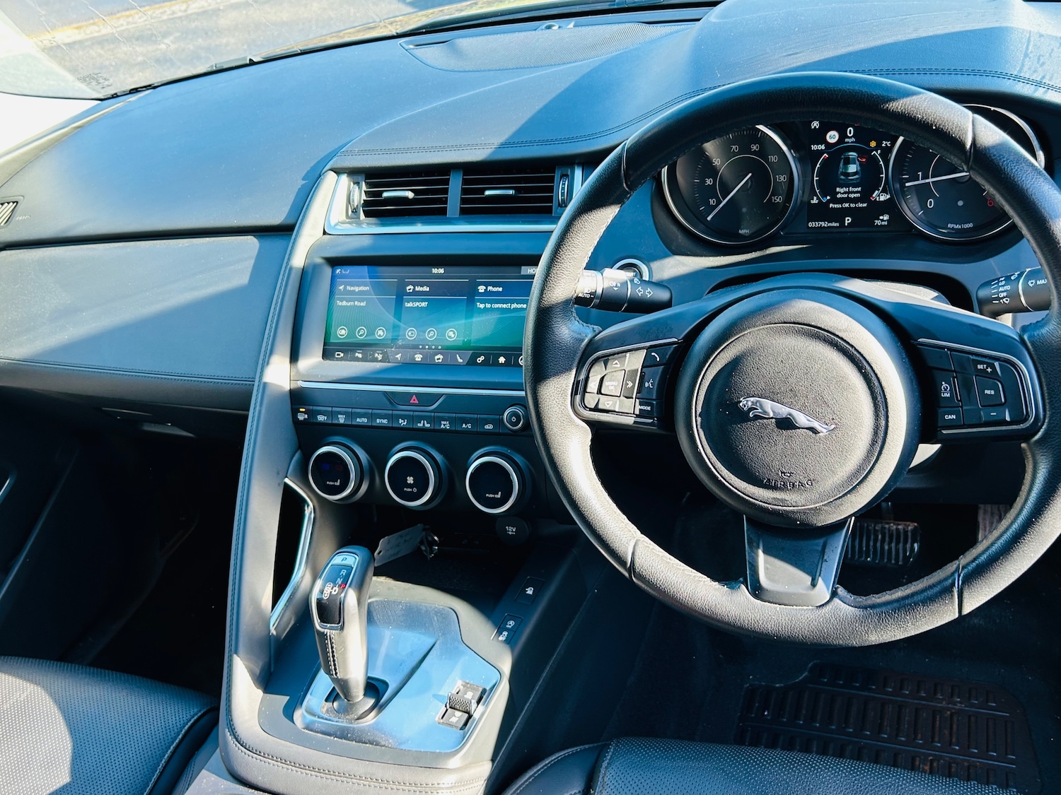 Used Jaguar E-Pace 2018 for sale - 77557331: Photo 10