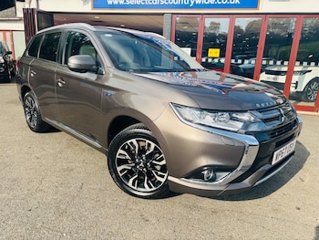 Used Mitsubishi Outlander 2017 for sale - 75504680: Photo
