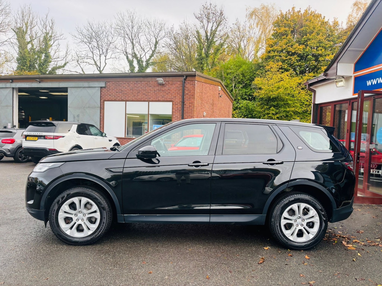 Used Land Rover Discovery Sport 2020 for sale - 76395602: Photo 4