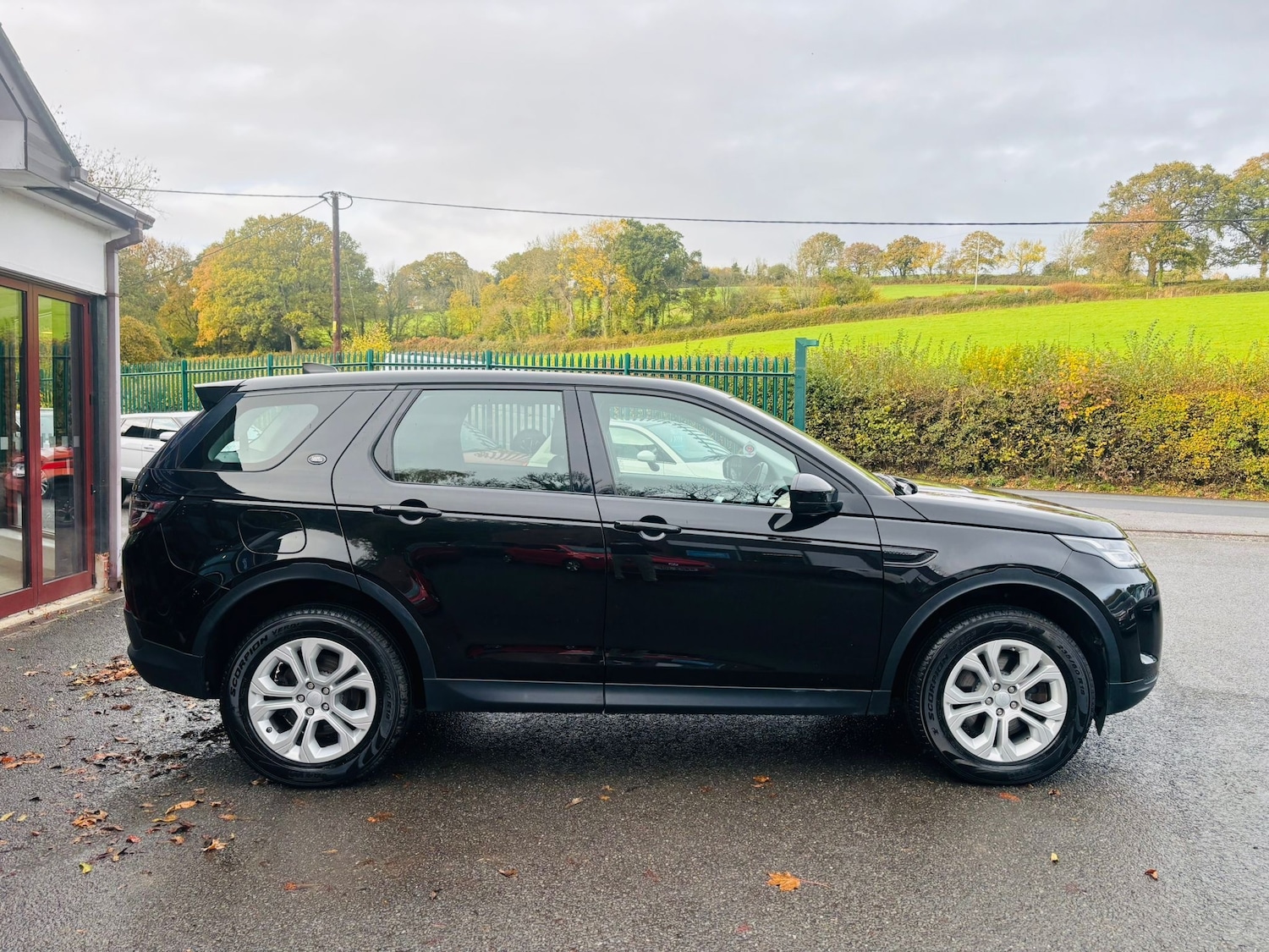 Used Land Rover Discovery Sport 2020 for sale - 76395602: Photo 8