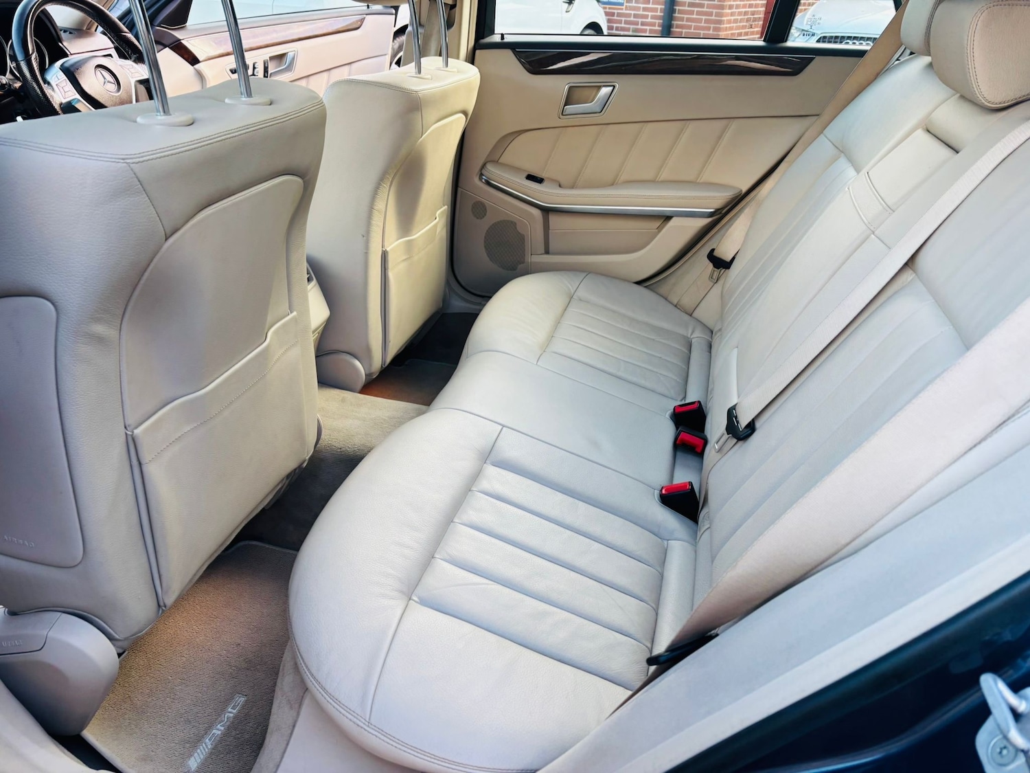 Used Mercedes-Benz E Class 2013 for sale - 76581272: Photo 34