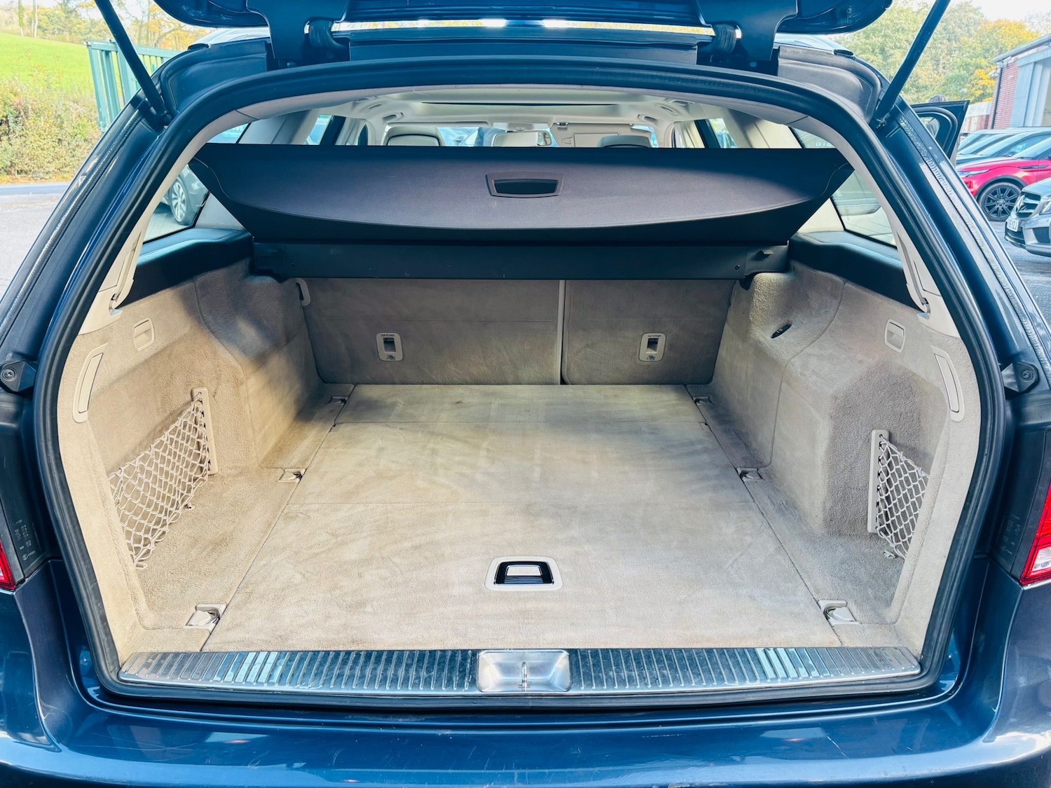 Used Mercedes-Benz E Class 2013 for sale - 76581272: Photo 9