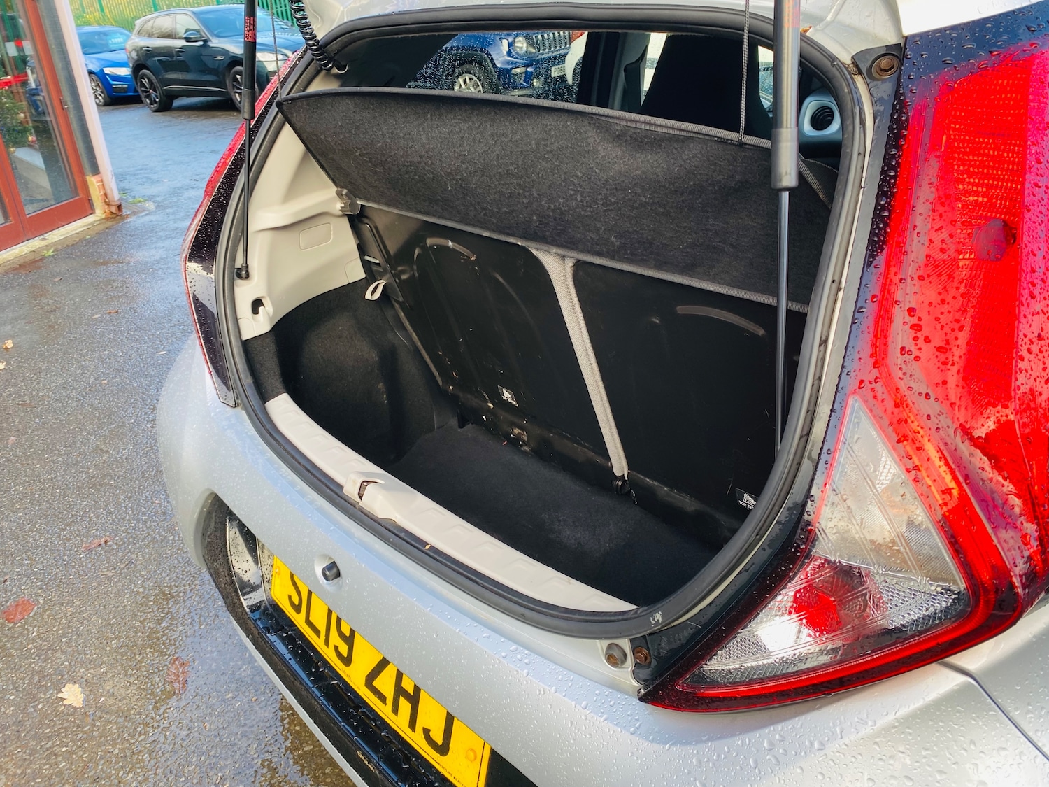 Used Toyota AYGO 2019 for sale - 76783331: Photo 8