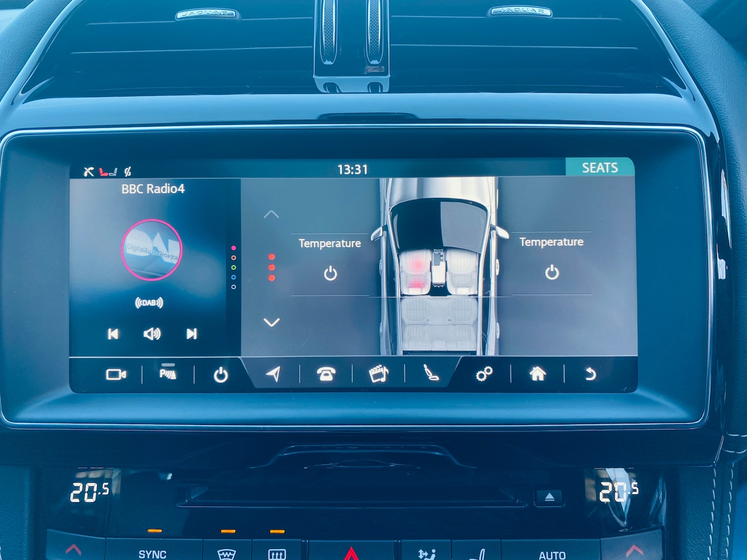 Used Jaguar F-Pace 2017 for sale - 76641649: Photo 24