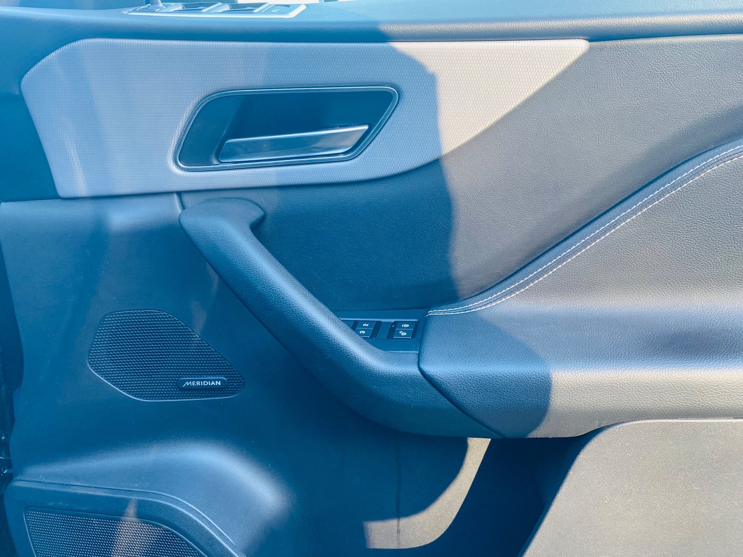 Used Jaguar F-Pace 2017 for sale - 76641649: Photo 31