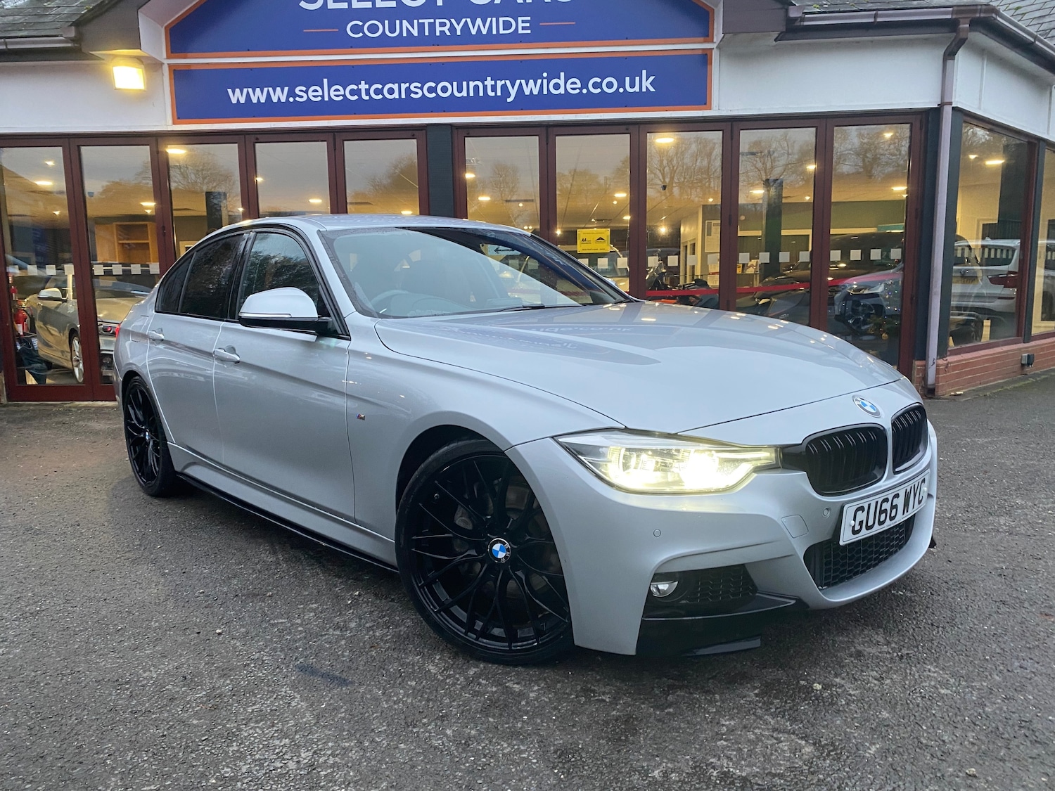 Used BMW 3 Series 2016 for sale - 77002010: Photo 2