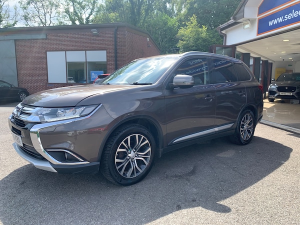 Used Mitsubishi Outlander 2016 for sale - 75648975: Photo 4