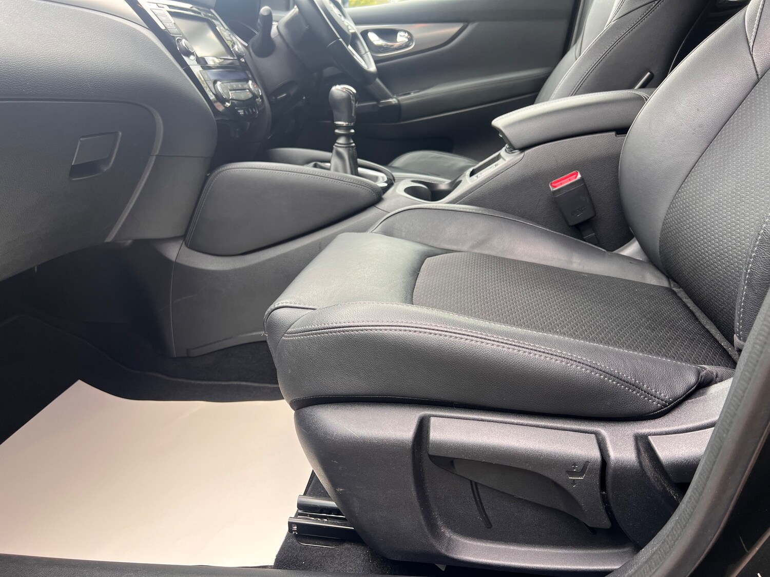 Used Nissan Qashqai 2019 for sale - 76114902: Photo 30