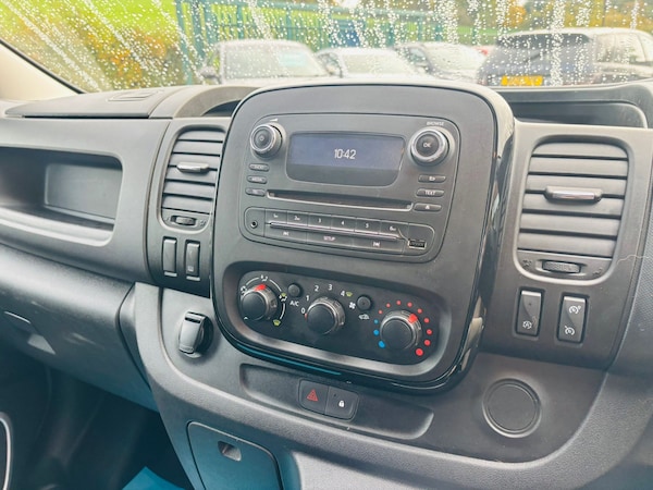 Used Vauxhall Vivaro 2018 for sale - 76274519: Photo 18