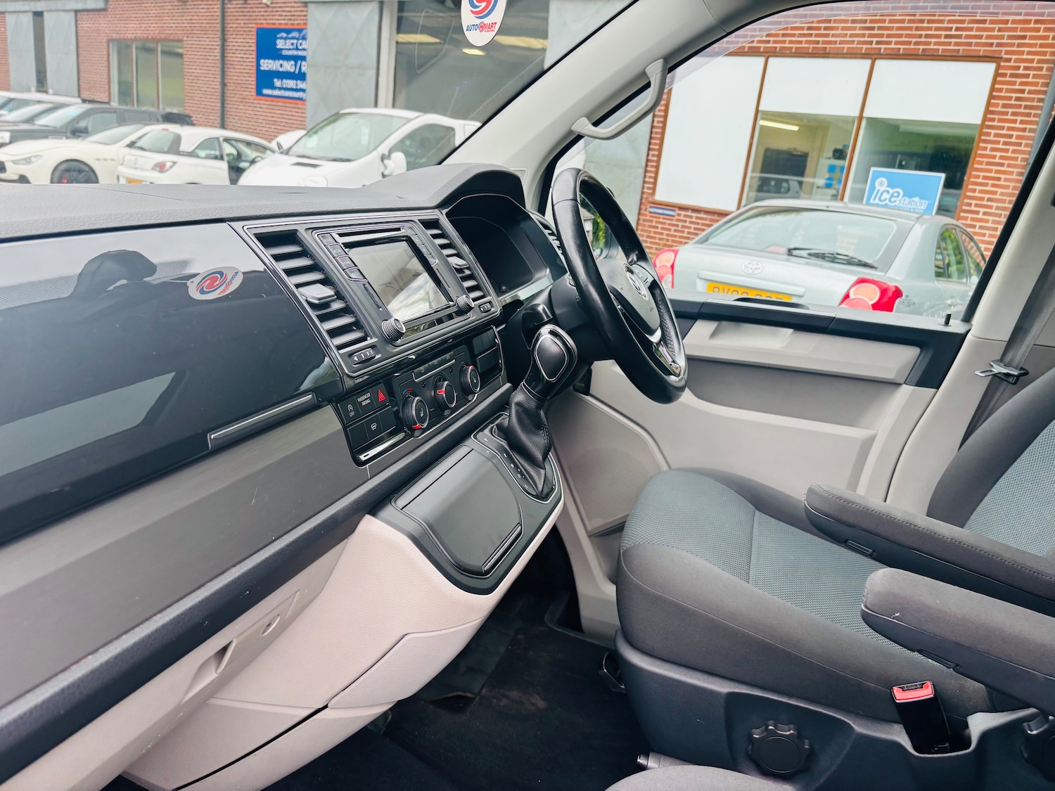 Used Volkswagen Transporter 2017 for sale - 75538878: Photo 25