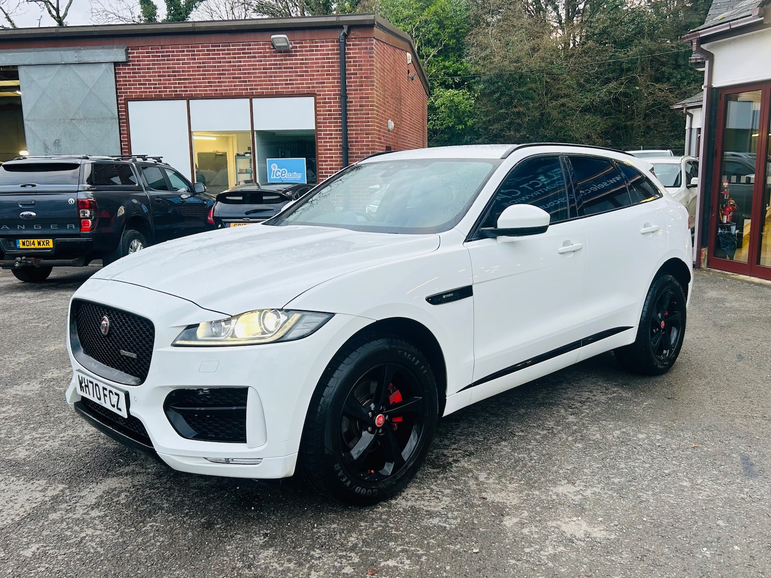 Used Jaguar F-Pace 2020 for sale - 77031612: Photo 4