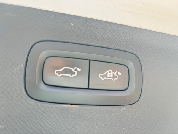 Used Volvo XC90 2017 for sale - 75428342: Photo 17