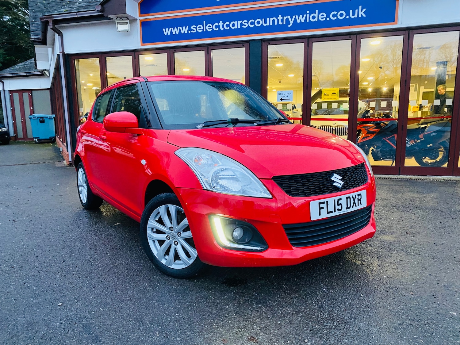 Used Suzuki Swift 2015 for sale - 77187629: Photo 2