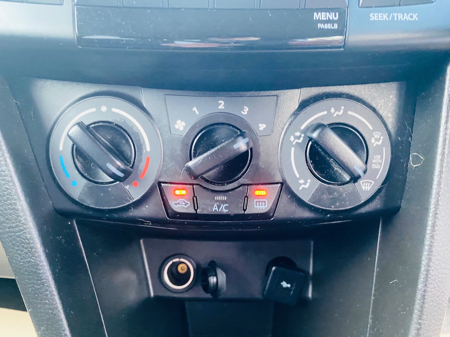 Used Suzuki Swift 2015 for sale - 77187629: Photo 23