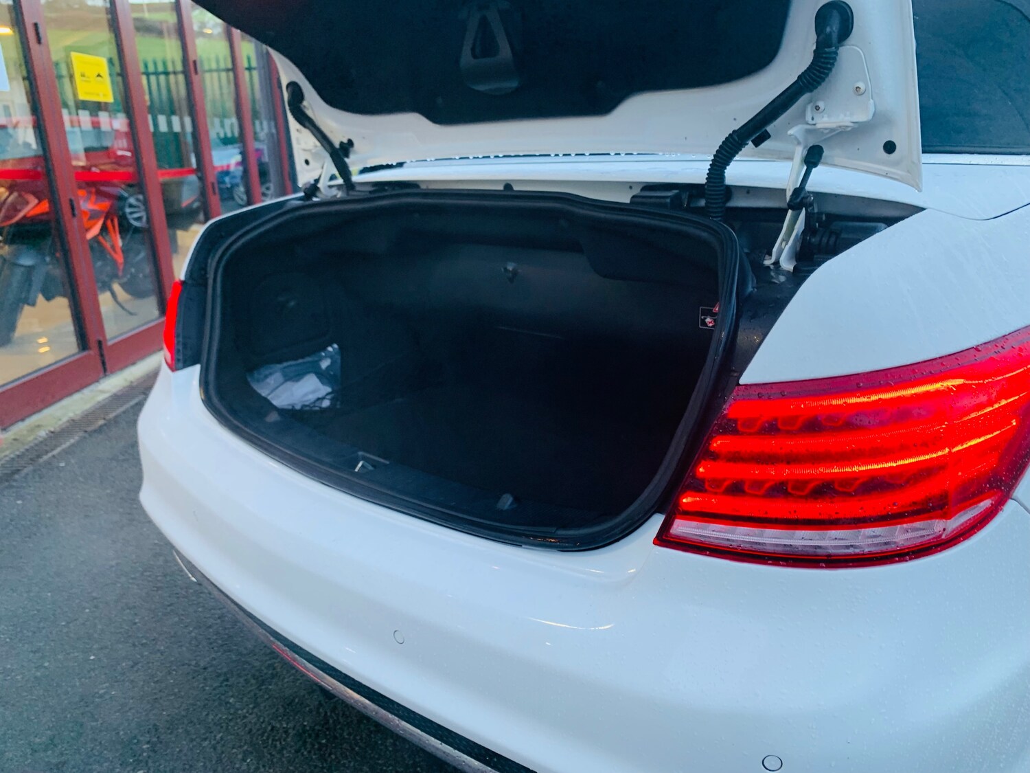 Used Mercedes-Benz E Class 2013 for sale - 77226179: Photo 11