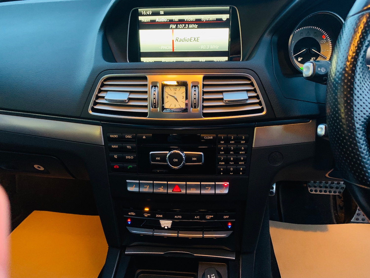 Used Mercedes-Benz E Class 2013 for sale - 77226179: Photo 21