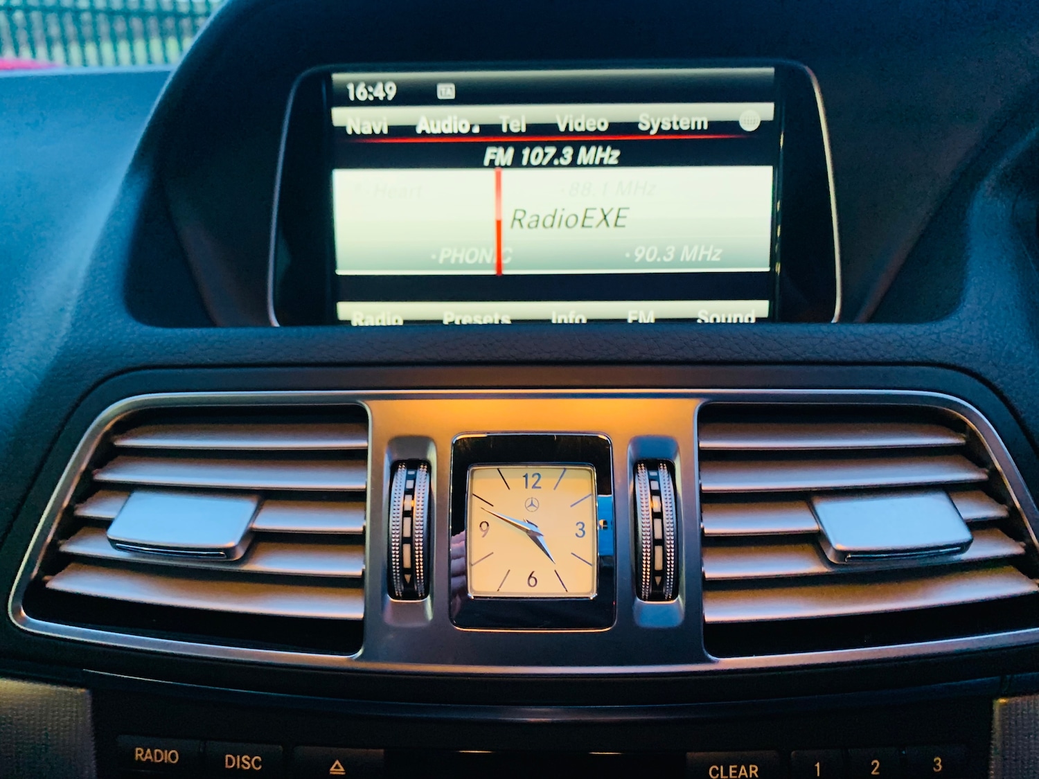 Used Mercedes-Benz E Class 2013 for sale - 77226179: Photo 25