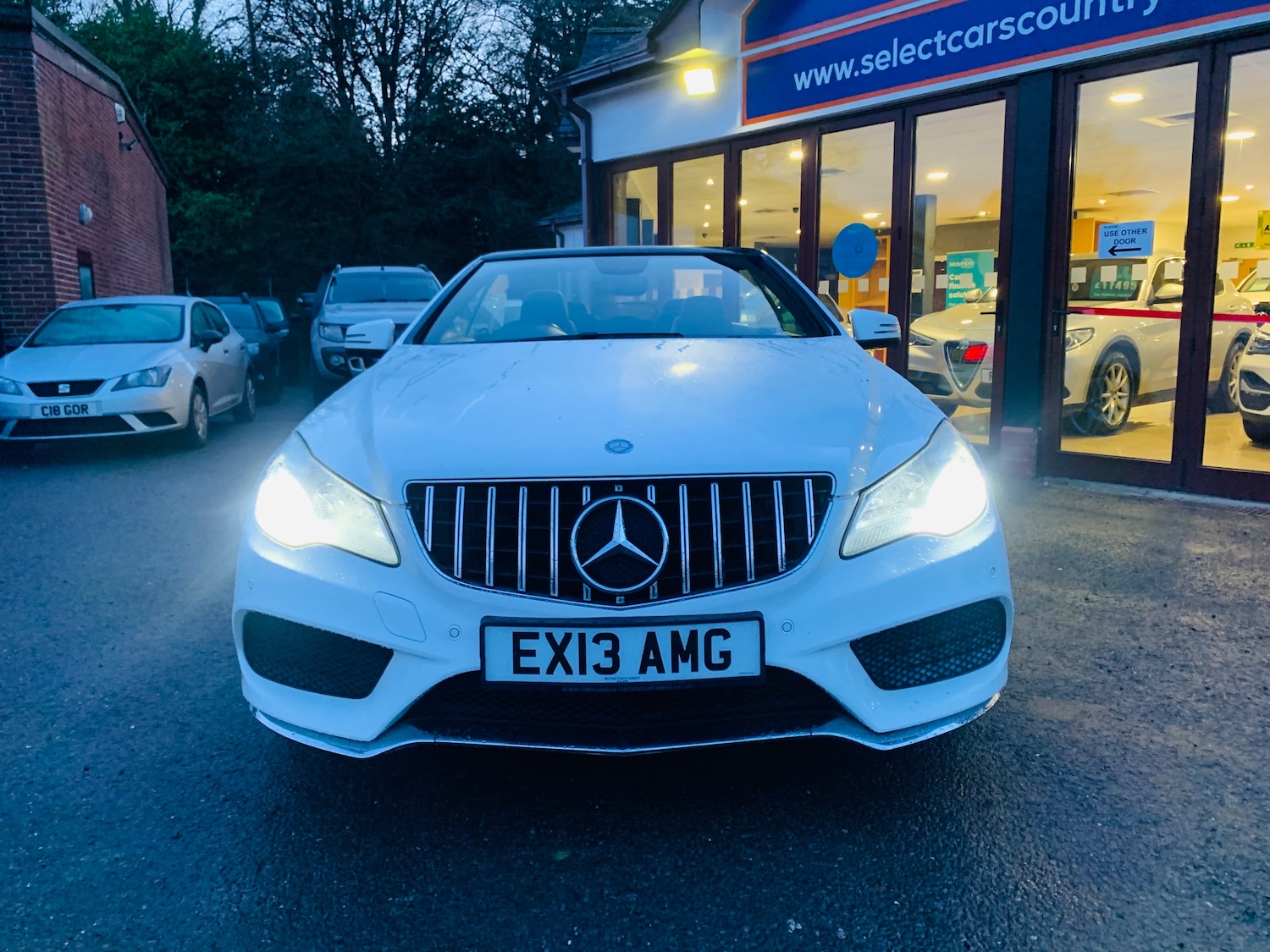 Used Mercedes-Benz E Class 2013 for sale - 77226179: Photo 32