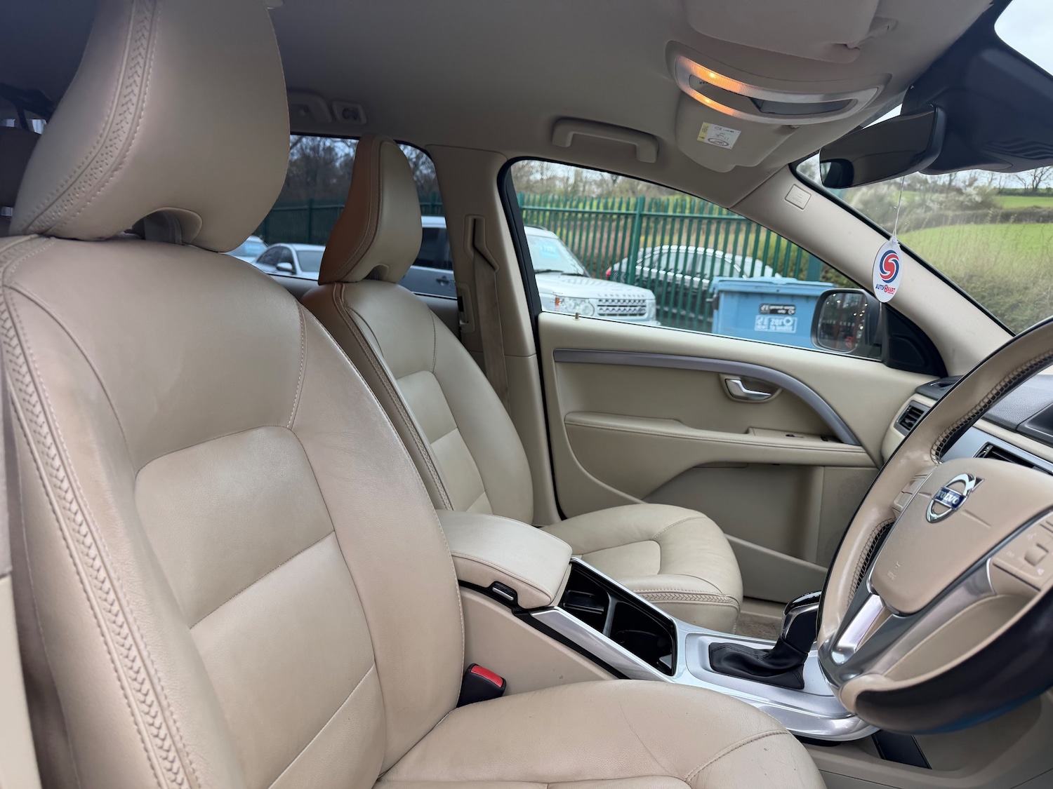 Used Volvo XC70 2016 for sale - 78083960: Photo 13