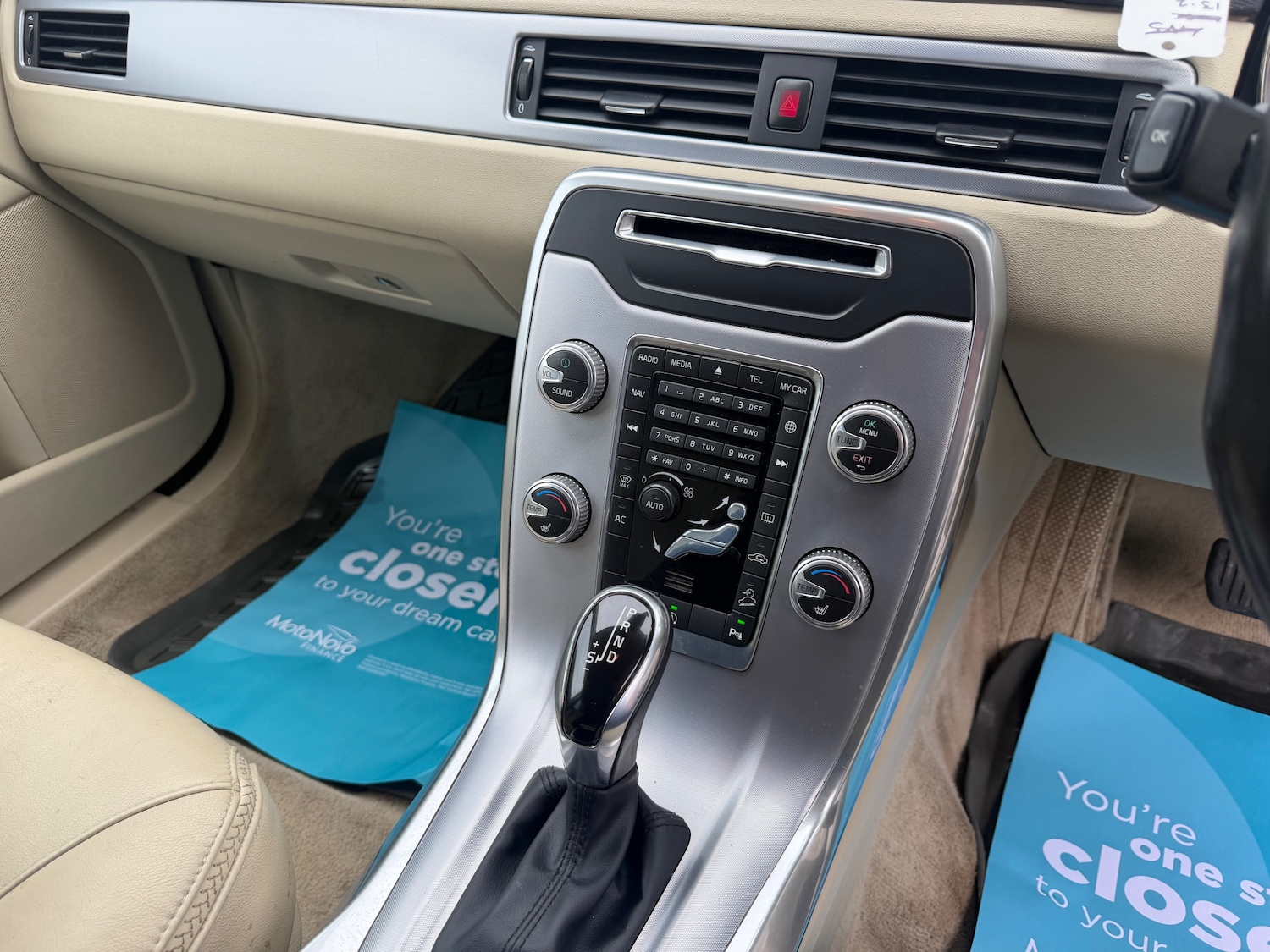 Used Volvo XC70 2016 for sale - 78083960: Photo 16