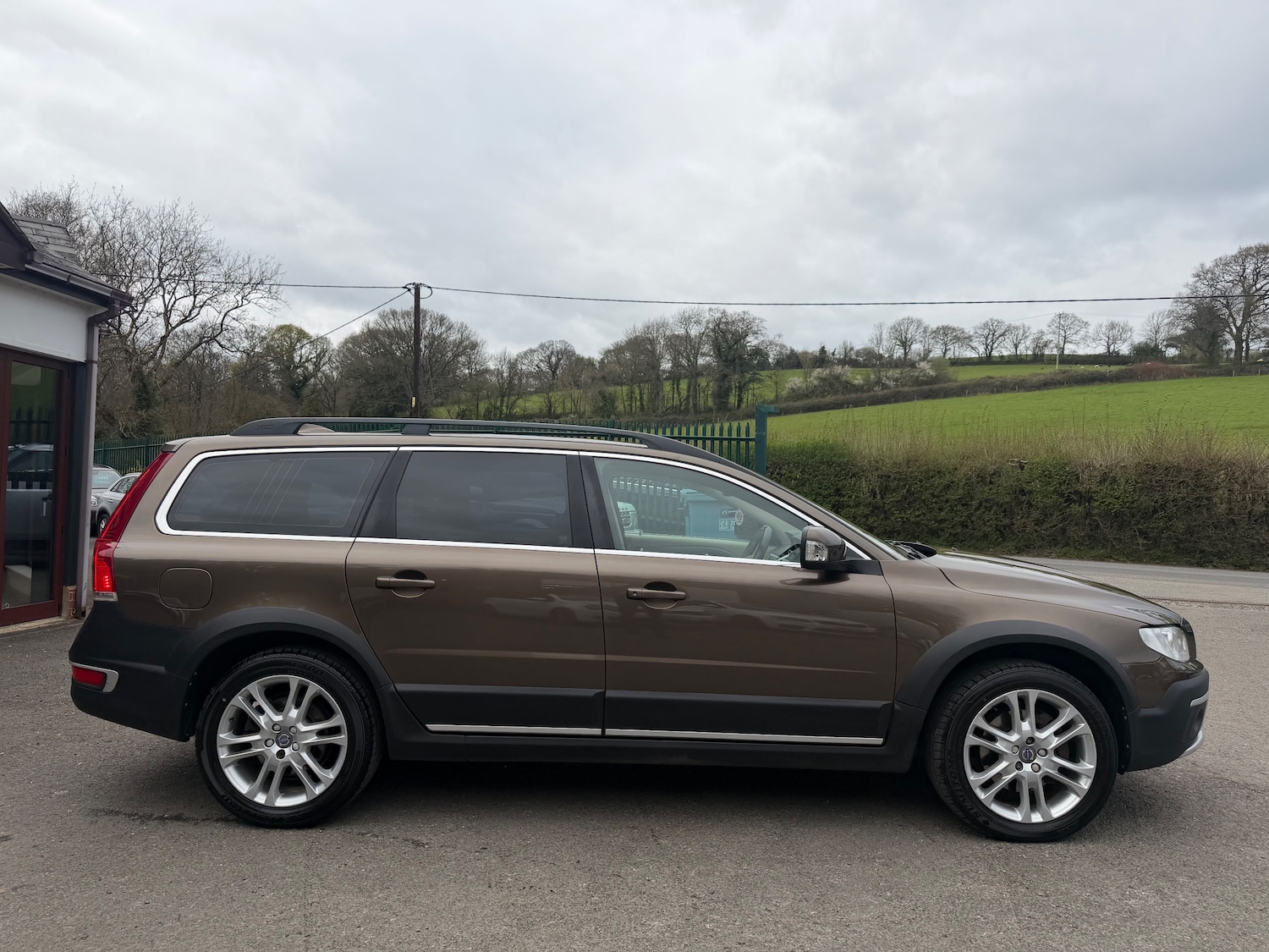 Used Volvo XC70 2016 for sale - 78083960: Photo 9
