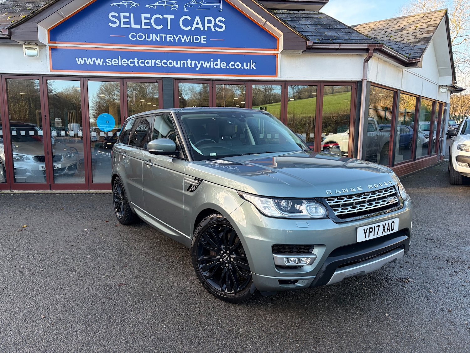 Used Land Rover Range Rover Sport for sale - 77002008: Photo 2