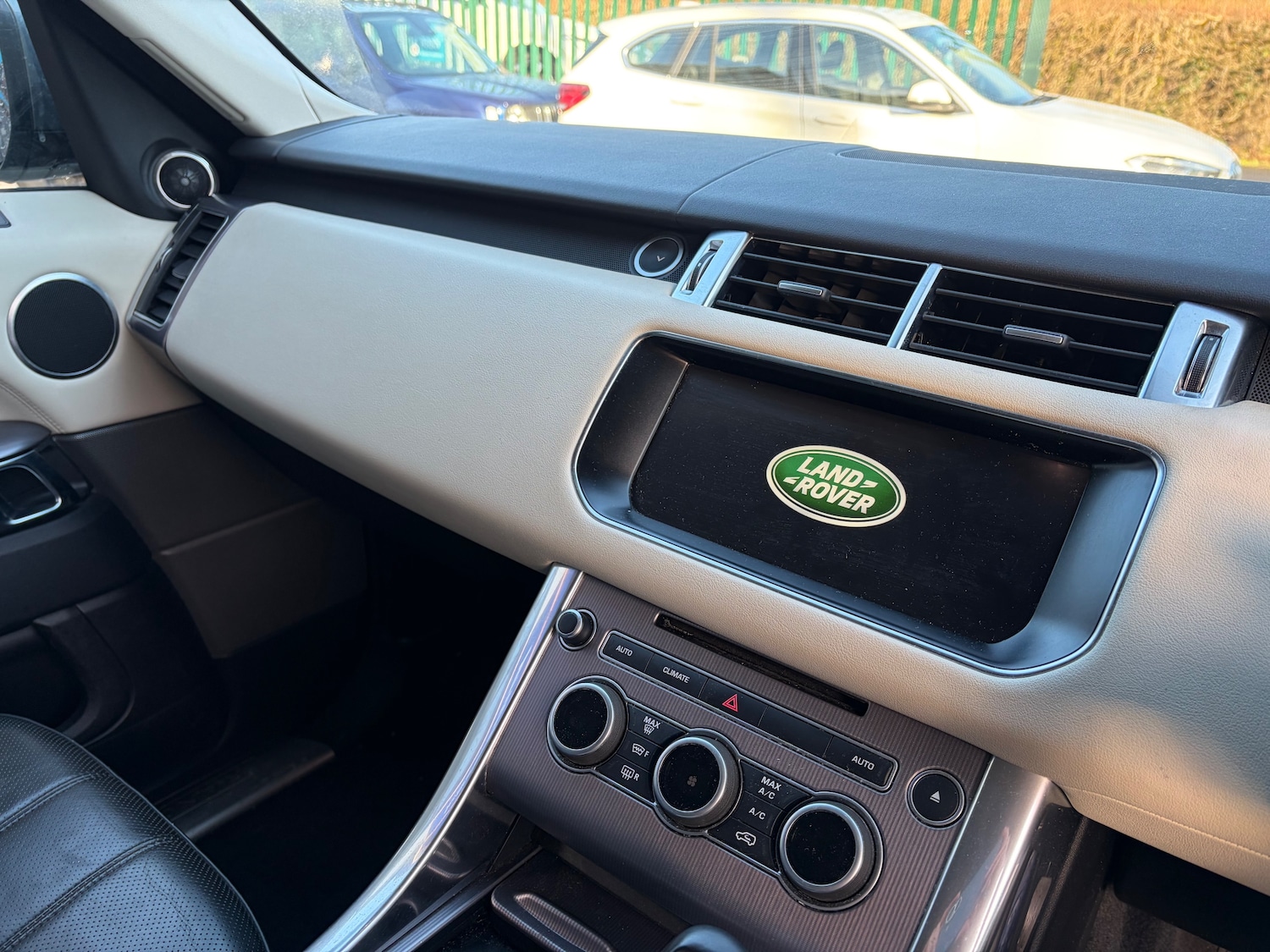 Used Land Rover Range Rover Sport for sale - 77002008: Photo 8