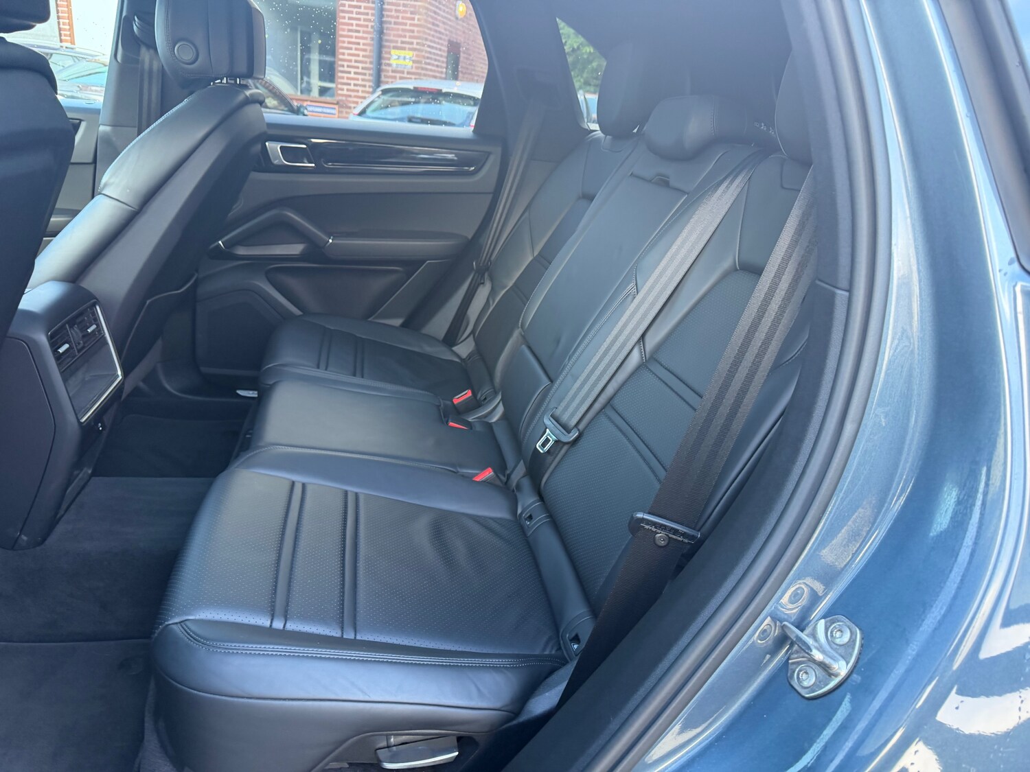 Used Porsche Cayenne for sale - 77570949: Photo 36