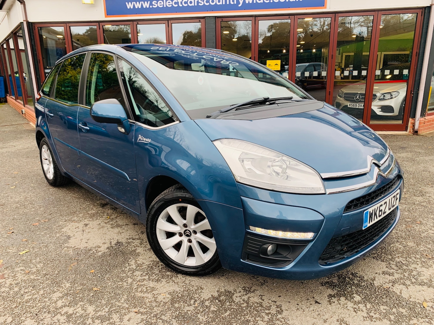 Used Citroen C4 Picasso 2012 for sale - 76416548: Photo 2