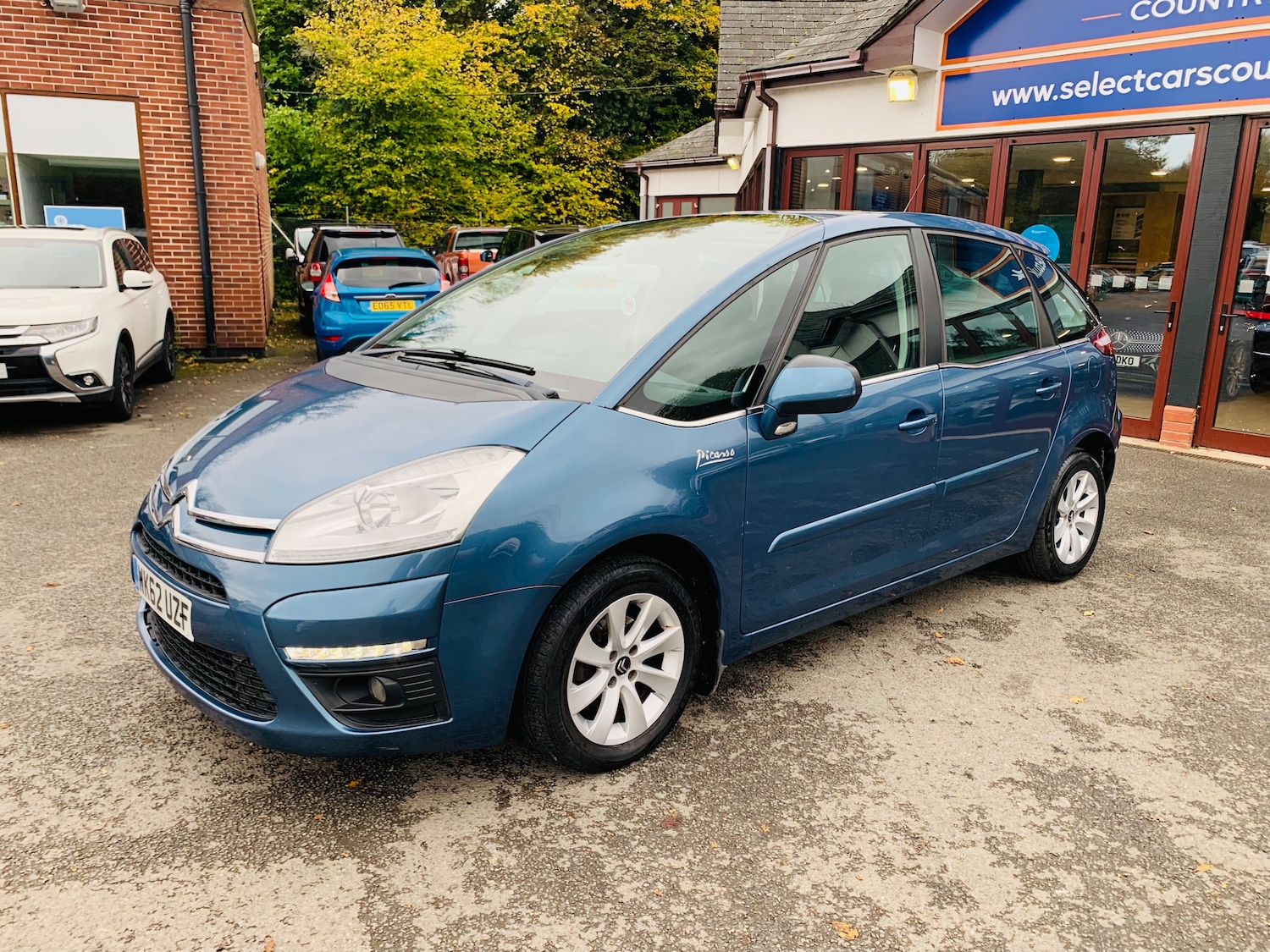 Used Citroen C4 Picasso 2012 for sale - 76416548: Photo 4