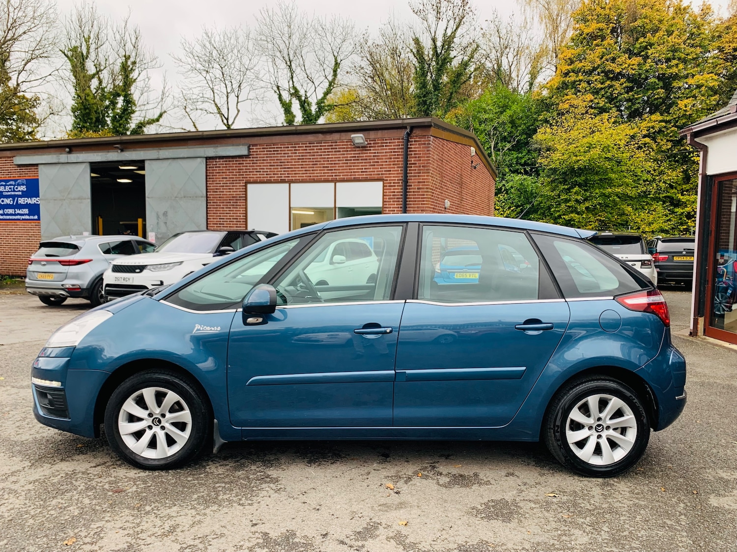 Used Citroen C4 Picasso 2012 for sale - 76416548: Photo 5