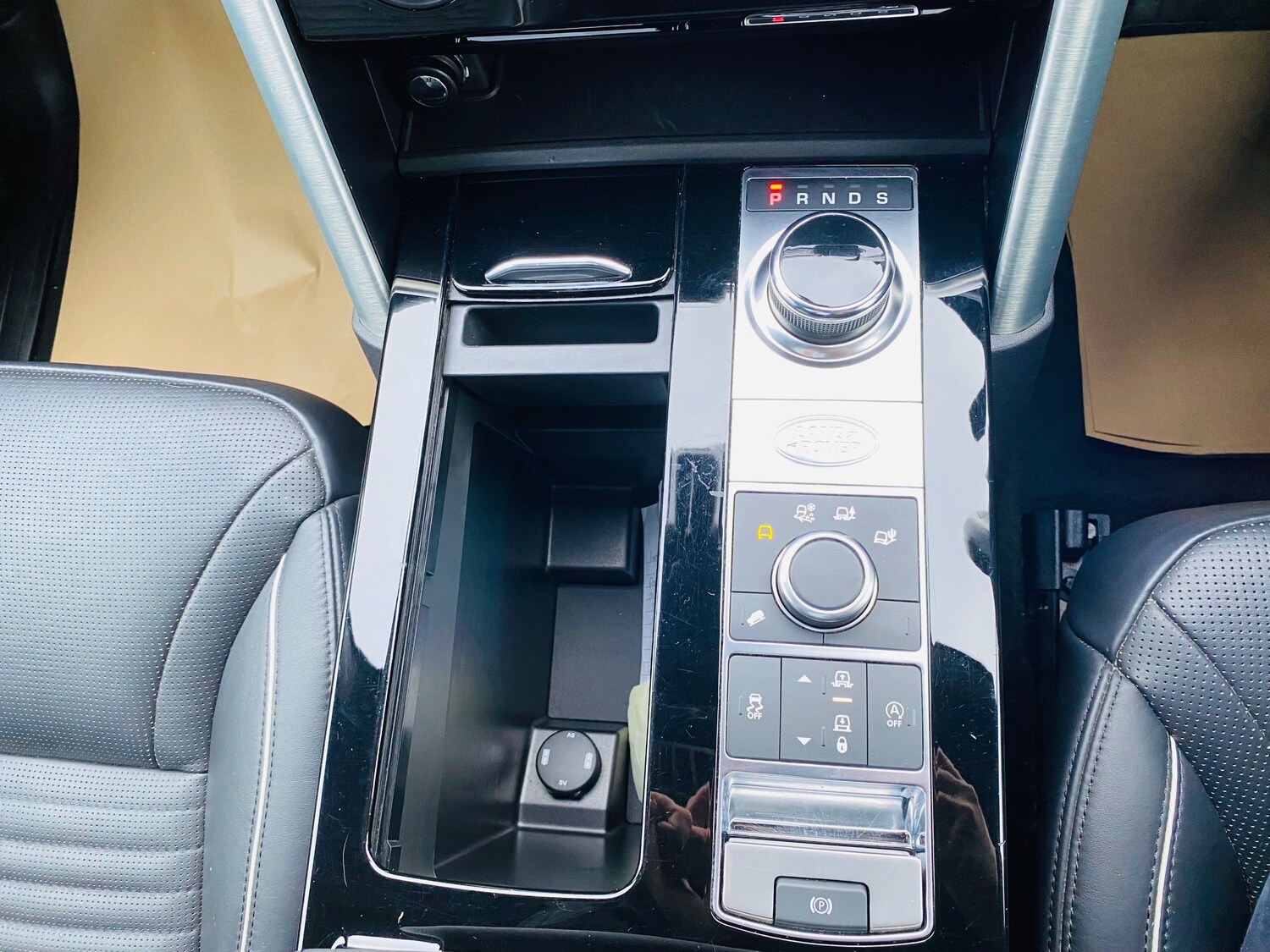 Used Land Rover Discovery 2019 for sale - 76762532: Photo 28