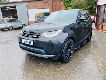 Used Land Rover Discovery 2019 for sale - 76762532: Photo
