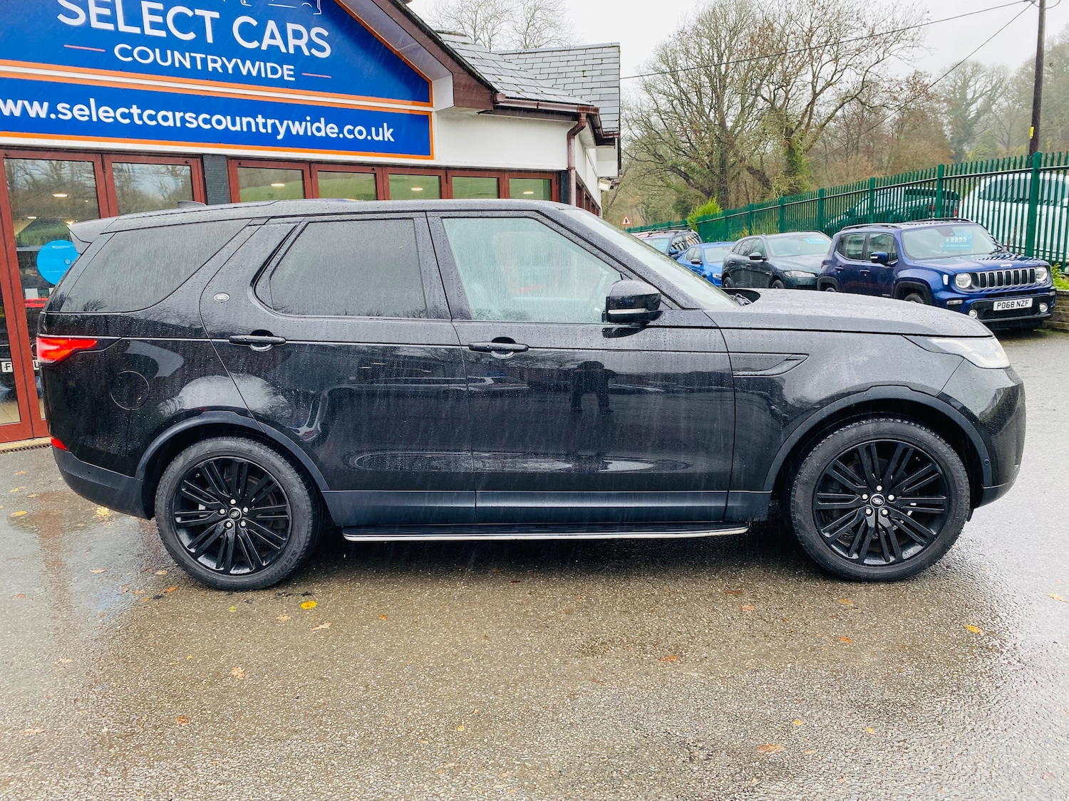 Used Land Rover Discovery 2019 for sale - 76762532: Photo 9