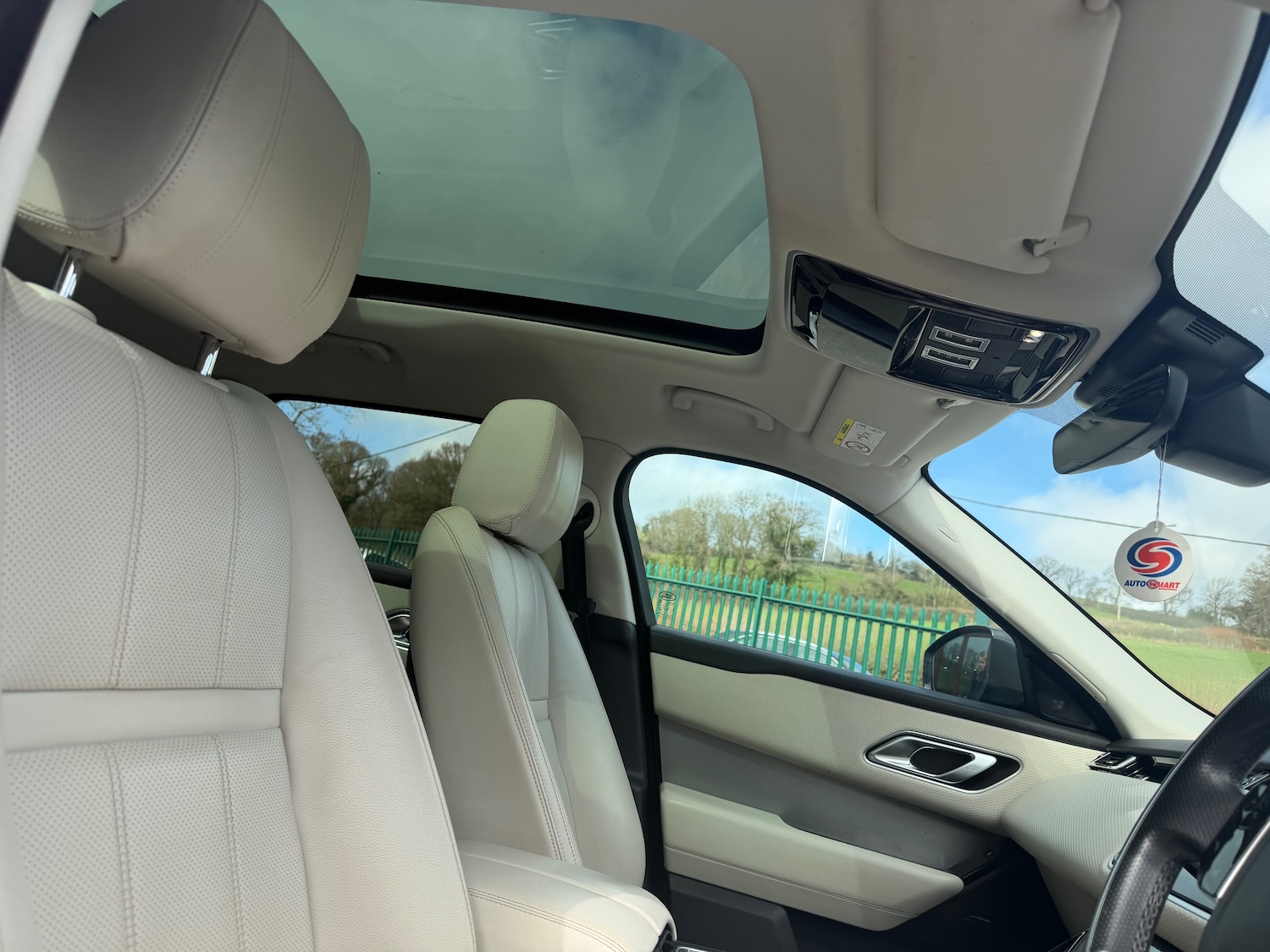 Used Land Rover Range Rover Velar 2018 for sale - 77919123: Photo 14