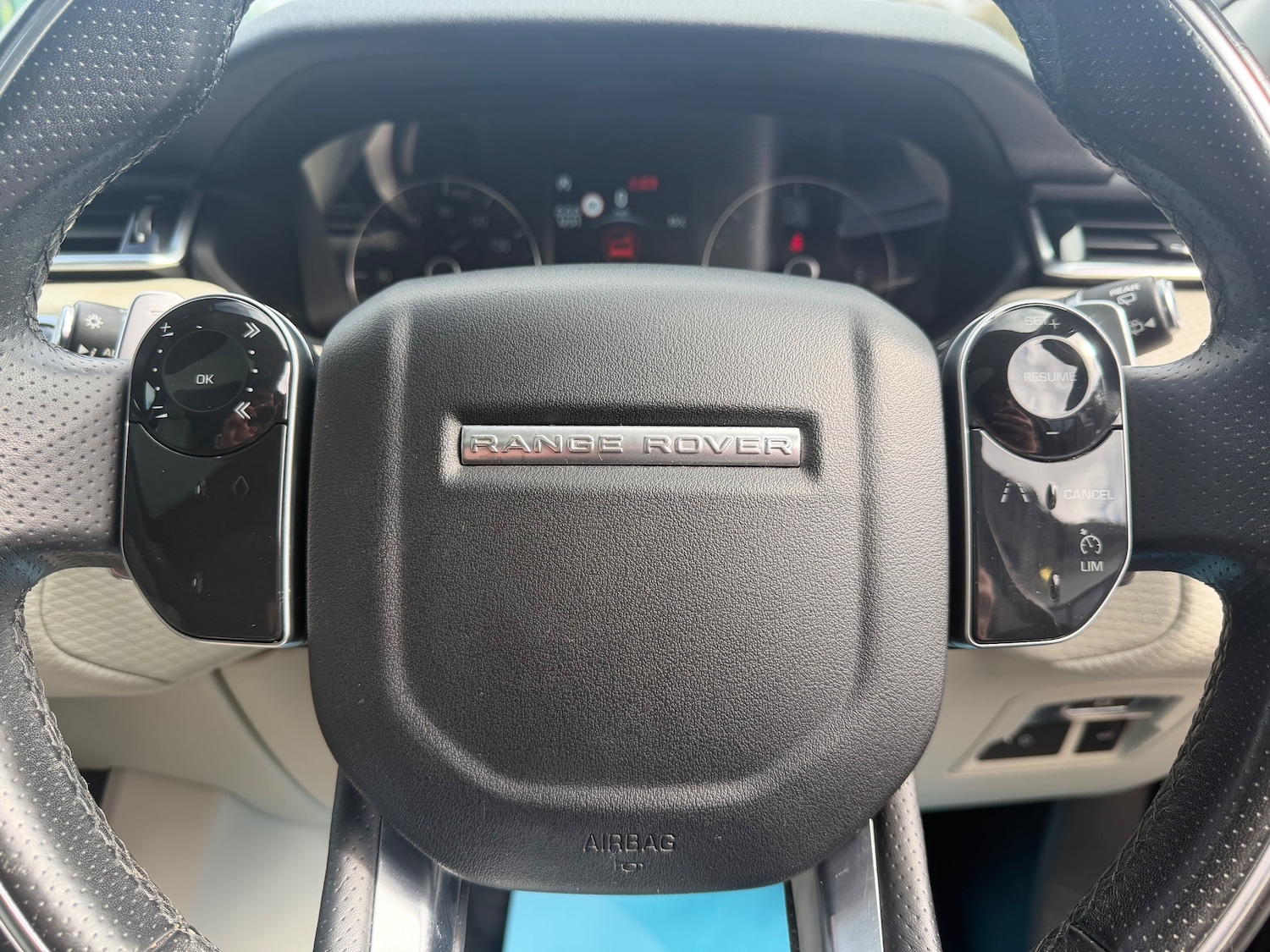 Used Land Rover Range Rover Velar 2018 for sale - 77919123: Photo 15