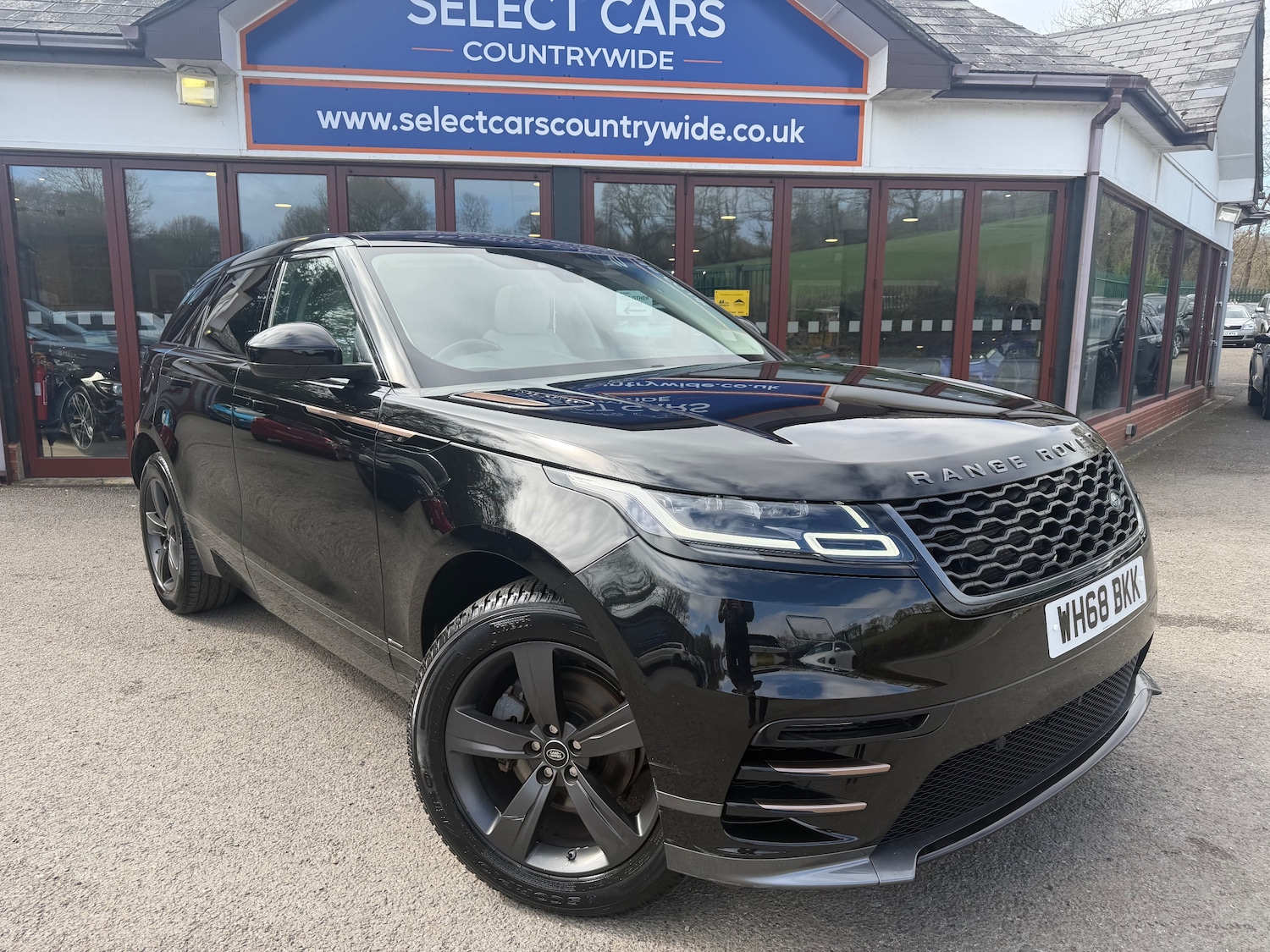 Used Land Rover Range Rover Velar 2018 for sale - 77919123: Photo 2