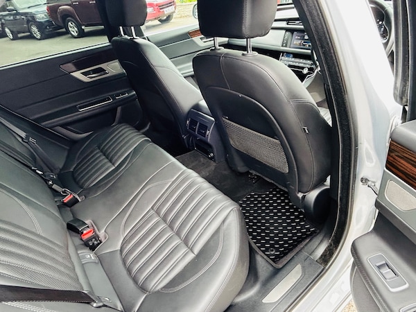 Used Jaguar XF 2018 for sale - 74759762: Photo 12