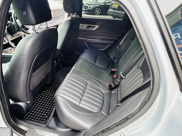Used Jaguar XF 2018 for sale - 74759762: Photo 15
