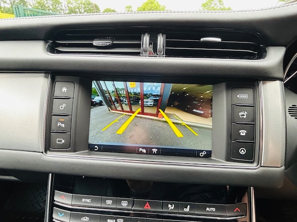 Used Jaguar XF 2018 for sale - 74759762: Photo 17
