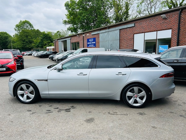 Used Jaguar XF 2018 for sale - 74759762: Photo 6