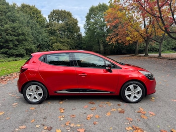 Used Renault Clio 2016 for sale - 76152916: Photo