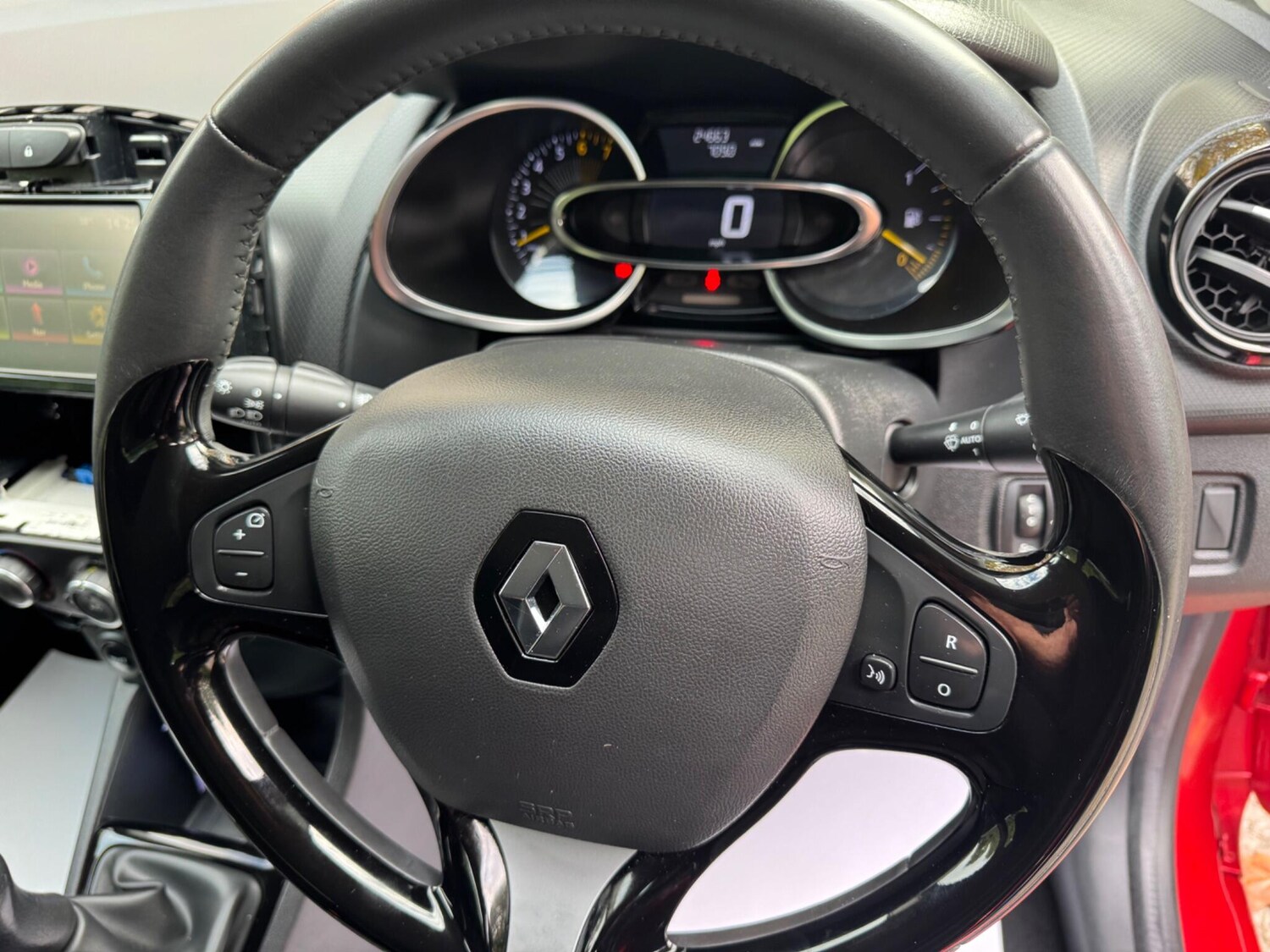 Used Renault Clio 2016 for sale - 76152916: Photo 36