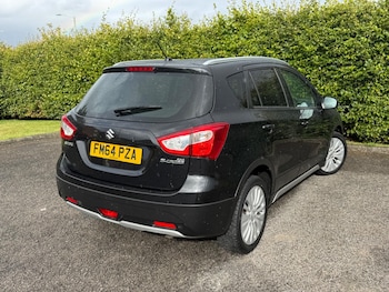 Used Suzuki SX4 S-Cross 2015 for sale - 75949572: Photo